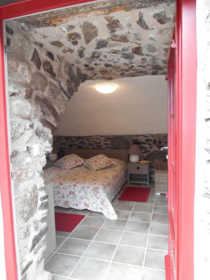 Le Mas De Ribard Breau-et-Salagosse Exterior photo